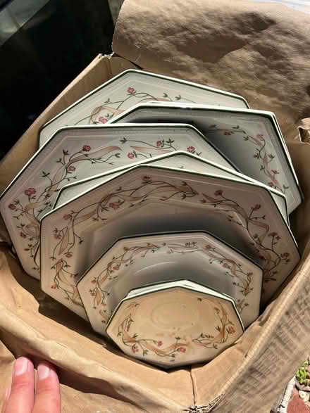 Photo of free Crockery - Johnson Brothers (Waterlooville PO7) #1