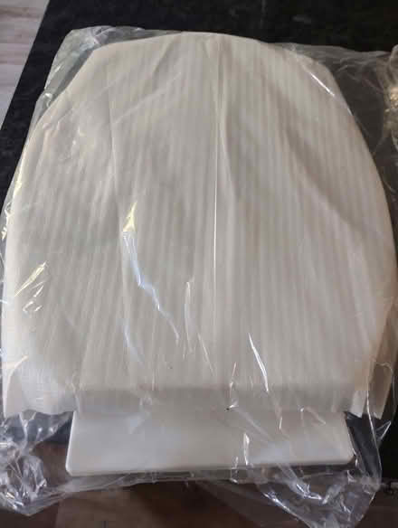 Photo of free Brand new white plastic toilet seat (Frindsbury Extra ME2) #1