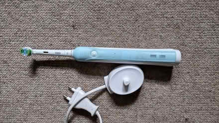 Photo of free Oral B electric toothbrush (Storth LA7) #1