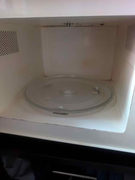 Photo of free Working Microwave (Neasden NW10) #2