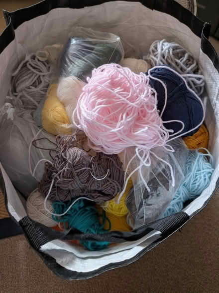 Photo of free Bag of mixed wool (1) (Stanway CO3) #1