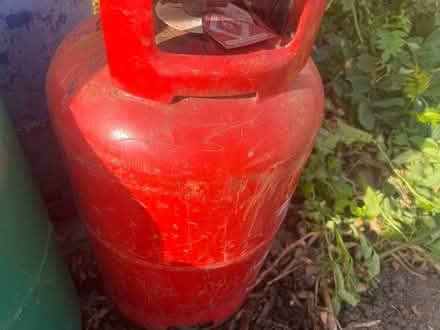 Photo of free 15kg canister cylinder (TW19) #2