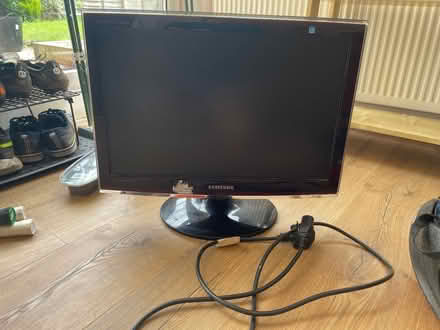 Photo of free Samsung TV (Hitchin, SG5) #1