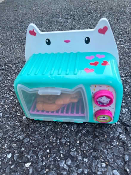 Photo of free Multiple items - kids & pet stuff (Kensington) #2