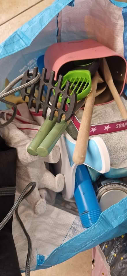 Photo of free Car boot stuff (PL26) #1