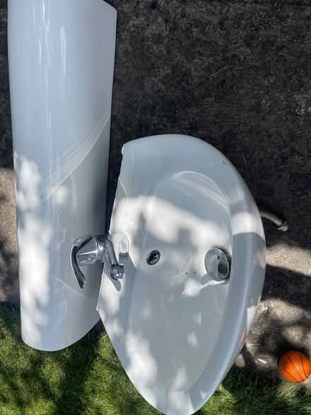 Photo of free Small Bathroom sink (phibsborough Dublin 7) #2