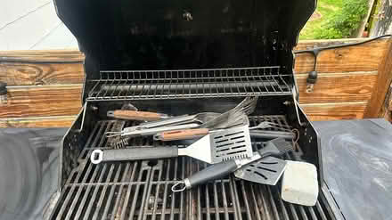 Photo of free Char-Broil Grill (Alexander) #2