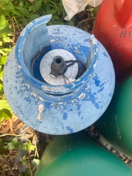 Photo of free 13 kg canister (TW19) #1