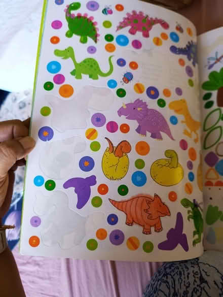 Photo of free How to draw dinosaurs book (RH12 2) #3