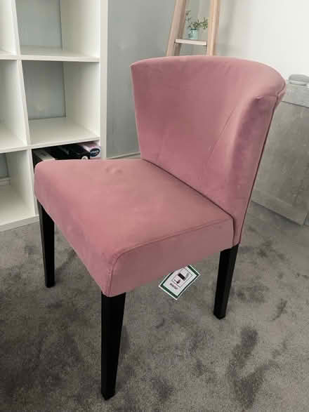 Photo of free Pink Chair (SK15) #1
