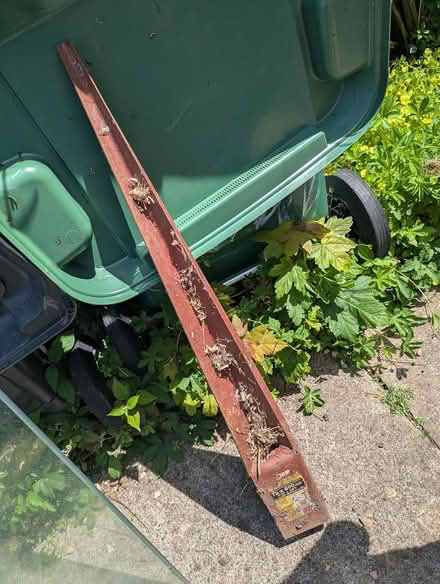 Photo of free Post spike (BS7) #1