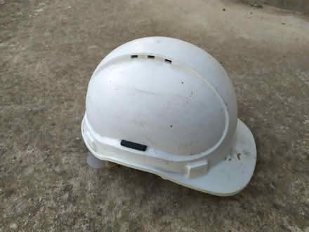 Photo of free Hard hat (Kidlington OX5) #1