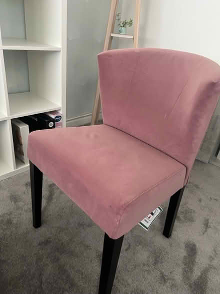 Photo of free Pink Chair (SK15) #2