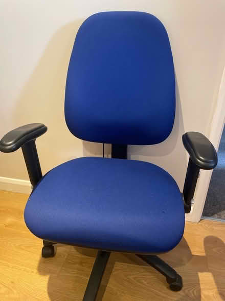Photo of free Office desk chair (Cheshunt EN8) #1