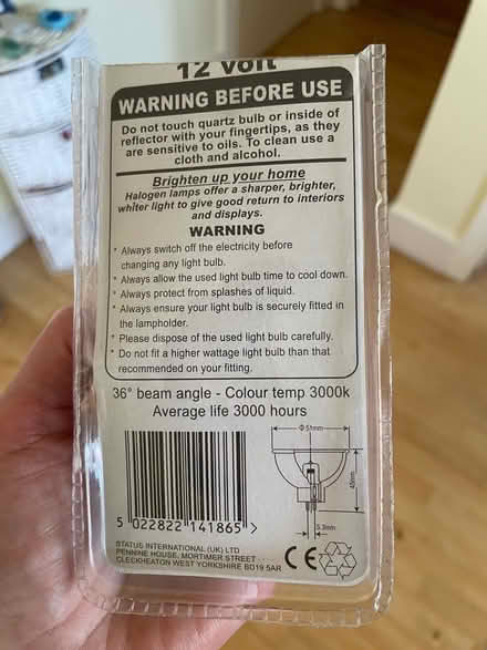 Photo of free One MR16 halogen dichroic bulb, 12v, pin style (Talbot Village BH10) #2