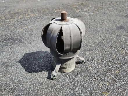 Photo of free Spinning chimney top (Hartington Road BN2) #1