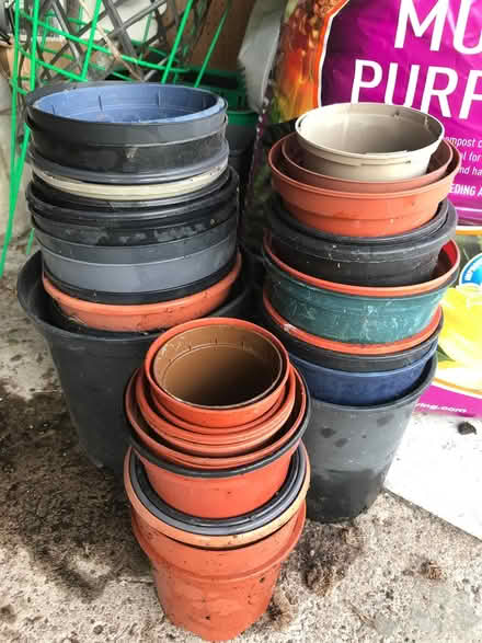 Photo of free Plastic plant pots (Sutton Coldfield B75) #1