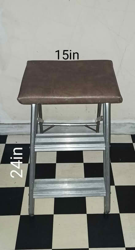 Photo of free Step ladder stool (Victoria SW1P) #3
