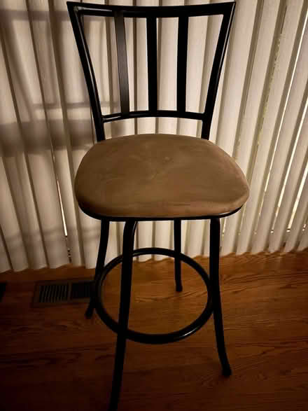 Photo of free Bar stool (Wedgwood) #1