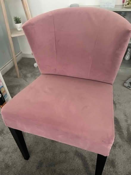 Photo of free Pink Chair (SK15) #3