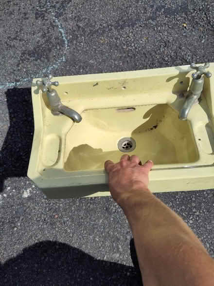 Photo of free Old antique royal doulton sink (Hartington Road BN2) #2