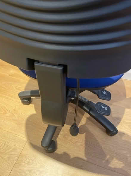 Photo of free Office desk chair (Cheshunt EN8) #2