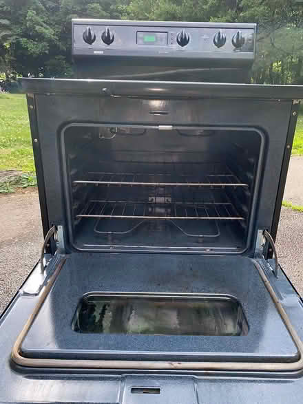 Photo of free Kenmore Electric Range 30” (Ridgefield, CT) #4