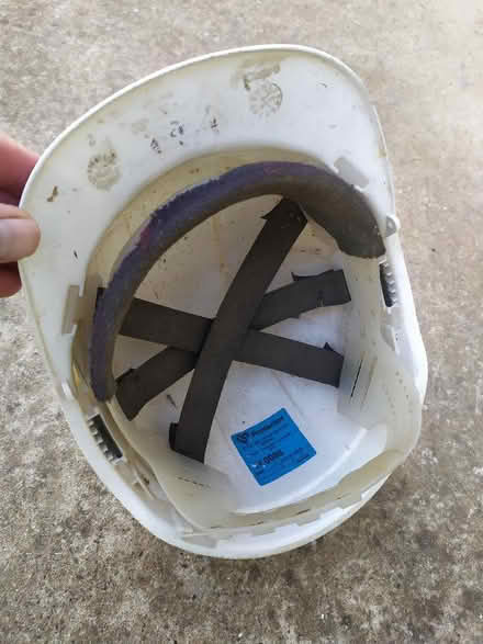 Photo of free Hard hat (Kidlington OX5) #2
