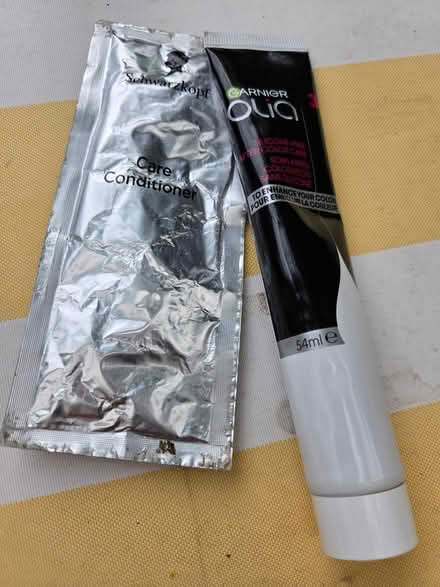 Photo of free Make up / skin care (BS5) #3