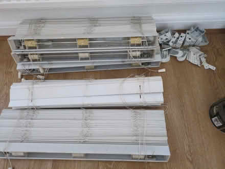 Photo of free 6 White Venetian blinds (Bounds Green N11) #3