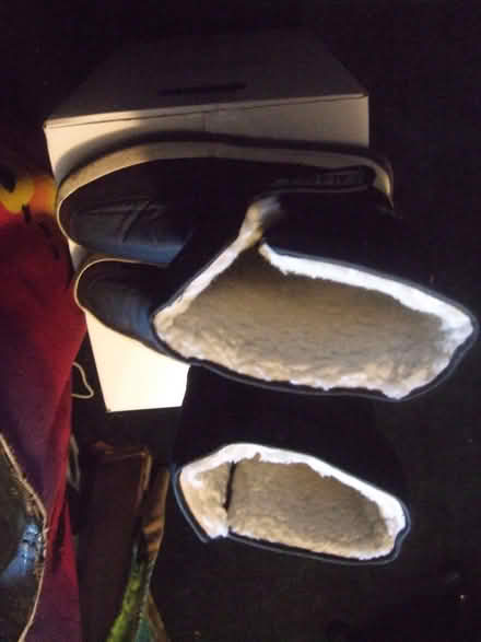 Photo of free Moon boots (Havering Grange RM1) #2