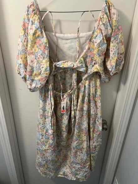 Photo of free Plus size woman’s clothing (Markham) #3