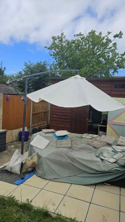 Photo of free 3m cantilever Parasol (CT8) #1