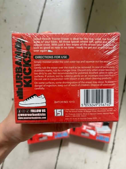 Photo of free trainer cleaner (SE4) #3