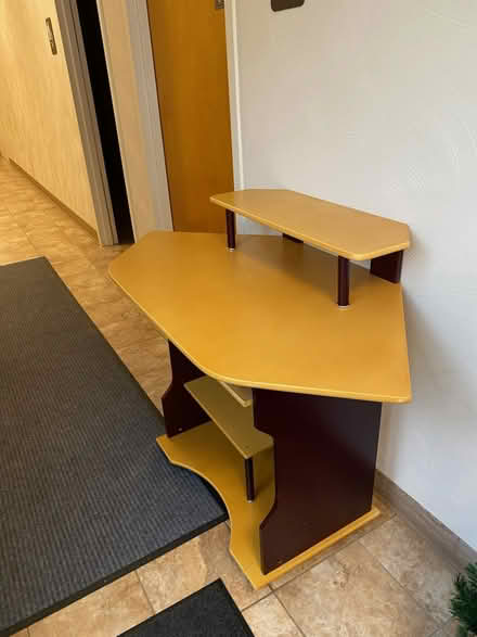 Photo of free computer desk (Near murrysville) #2