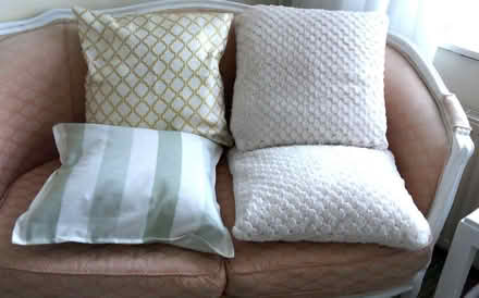 Photo of free cushions - 4 in all (Hoohill FY3) #1