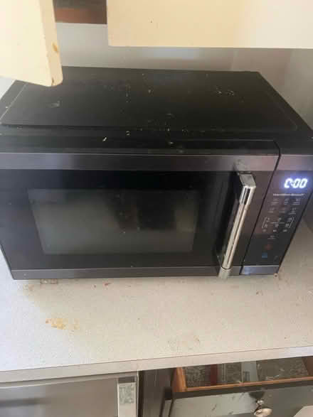 Photo of free 1000 Watt microwave (Redmond) #1