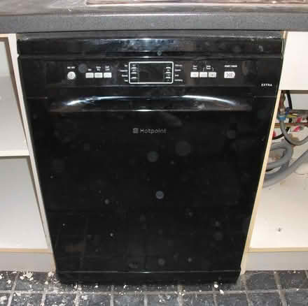 Photo of free HOTPOINT DISHWASHER - VGC Black (ME16 - Allington) #1