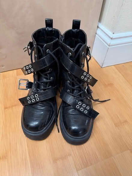 Photo of free Size 7 boots (Sunnyvale (Wolfe)) #1