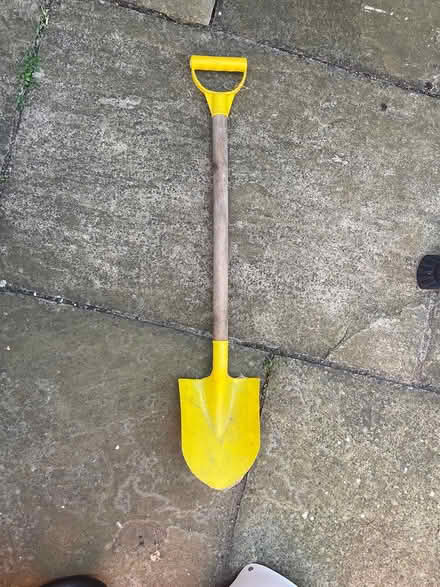 Photo of free Child’s spade for sandcastles (Bedford) #1