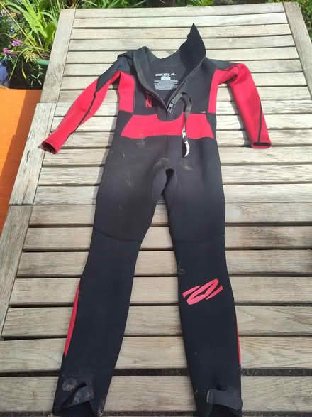 Photo of free Kid's wetsuit 9-10 yrs (L1 Liverpool City Centre) #2