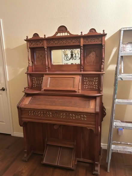Photo of free Antique Pump Organ (Castle pines pkwy & Monarch) #1