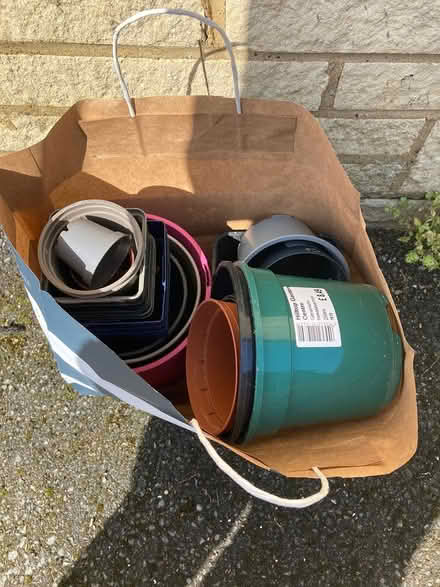 Photo of free Flower pots (Thorney Leys OX28) #1