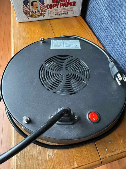 Photo of free LED plant light (Waltham) #3