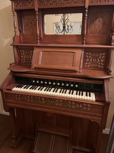 Photo of free Antique Pump Organ (Castle pines pkwy & Monarch) #2