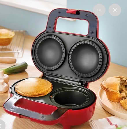 Photo of Electric pie maker (Eastern Green CV5) #1