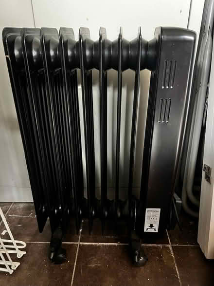 Photo of free Oil radiator (Leytonstone E11) #3