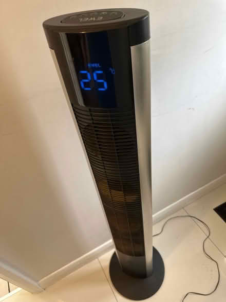 Photo of free Tower Fan - Not working (CO4 9 Colchester) #1