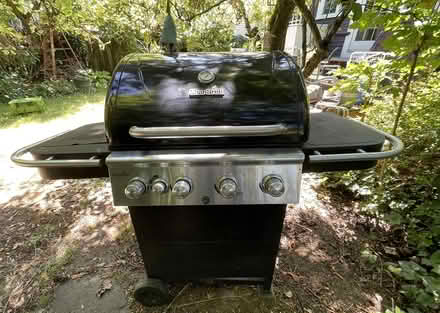 Photo of free Working Gas 4-Burner grill (Wallingford (Good Shepherd)) #3