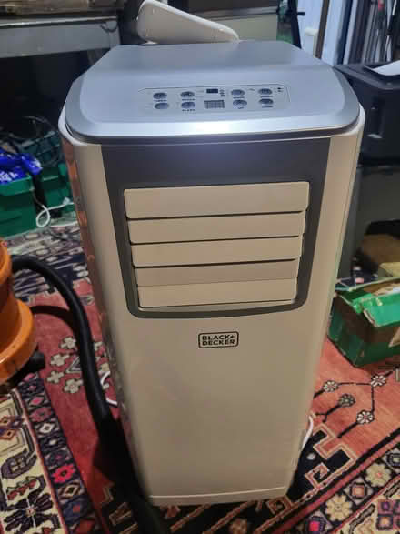 Photo of free Air conditioning unit (Rushden NN10) #1